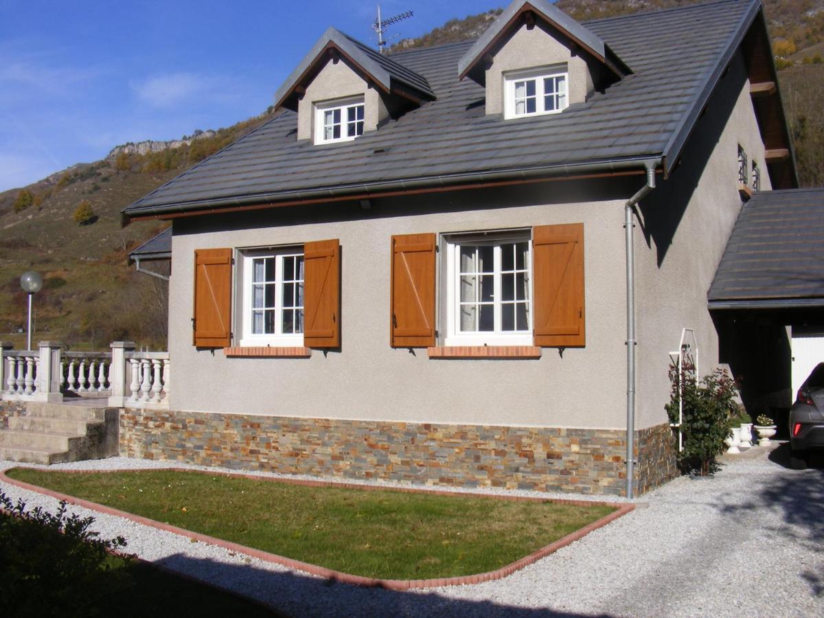 Vacances A La Montagne Villa Unac Bagian luar foto